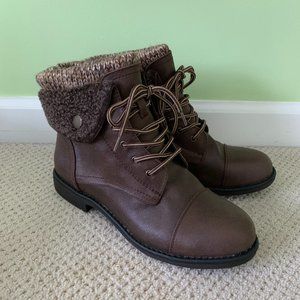 Cliffs by White Mountain Cuff Boots